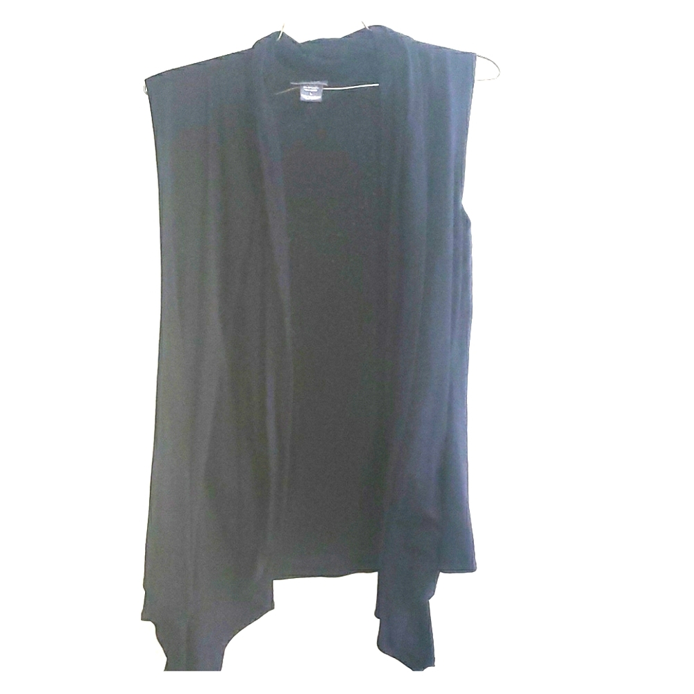 Black short sleeved Cardigan